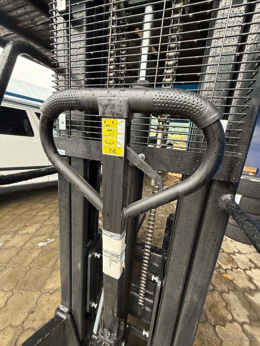 Vysokozdvižný vozík SYC1520 BLACK EDITION - 3