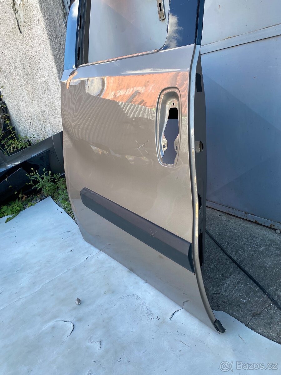 FIAT DOBLO II OPEL COMBO II 10-22 PRAVÉ DVERE BOČNÍ - 3