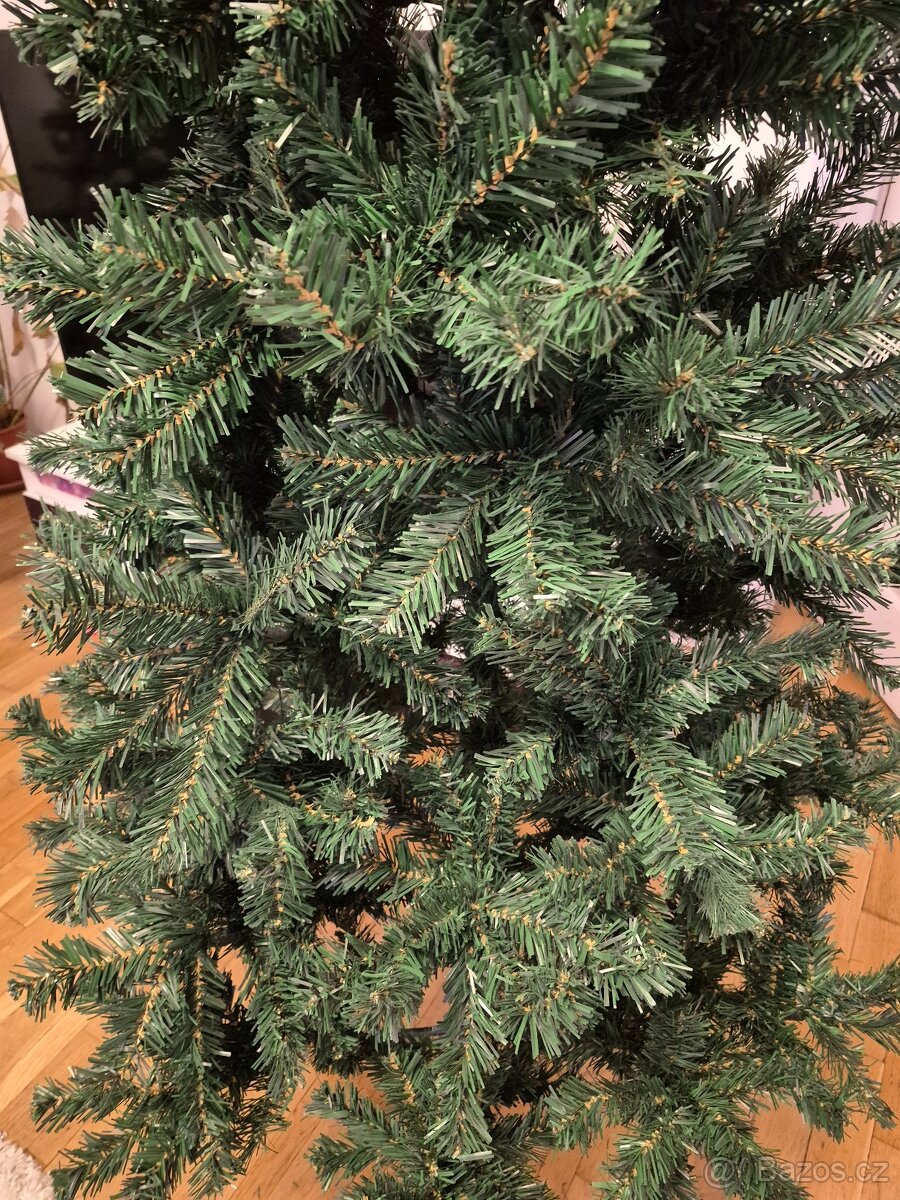 Nový umělý vánoční stromek 180 cm - 3