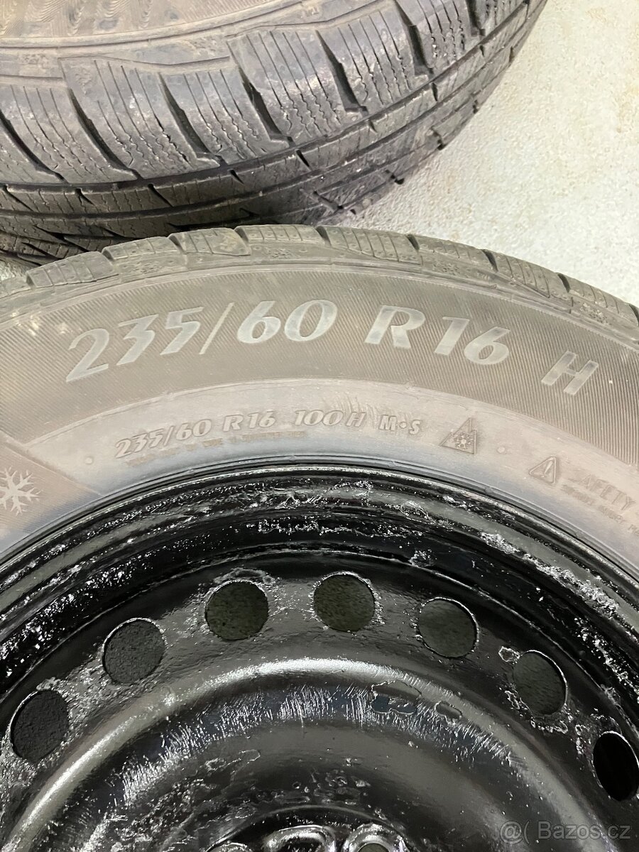 Zimní pneu 235/60/R16 H + plech.disky - 3