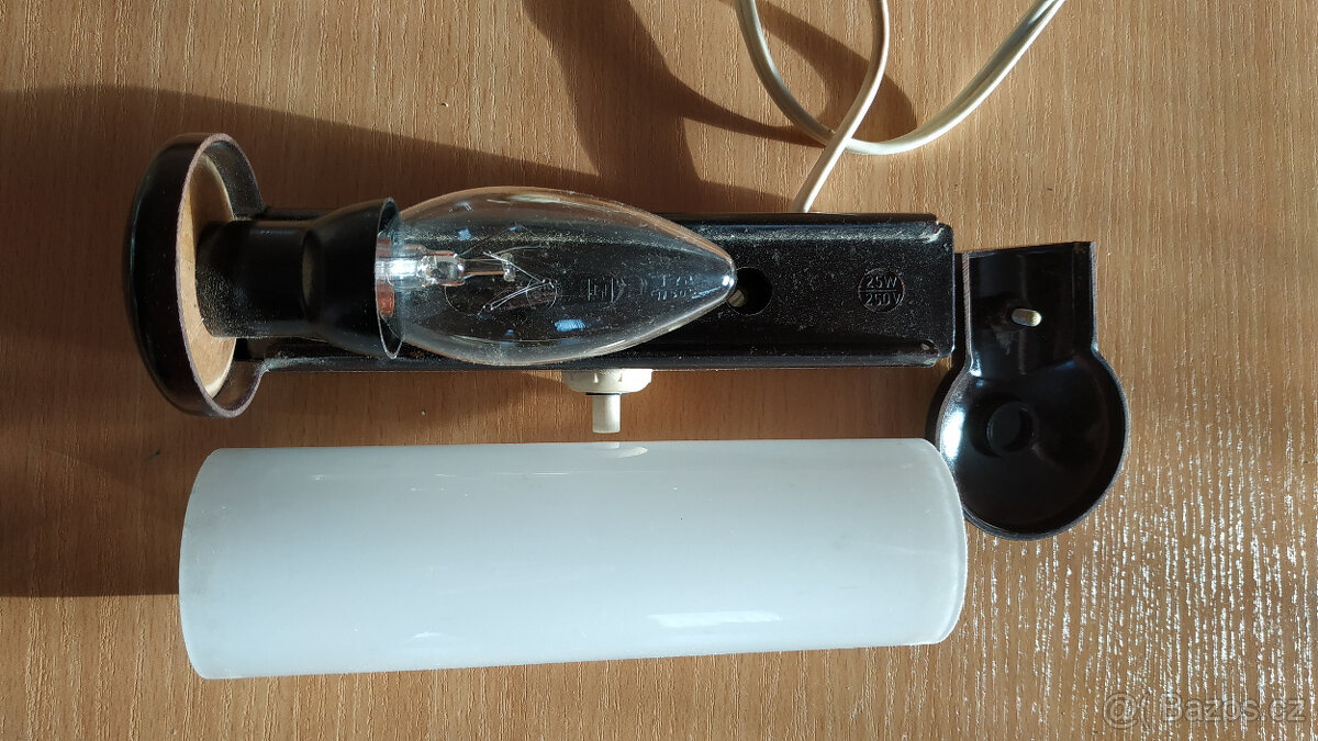 Retro bakelitová lampička - 3