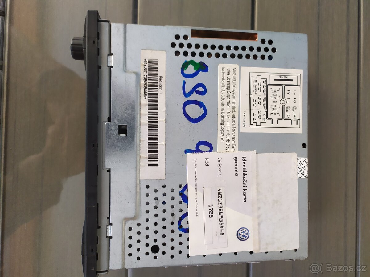 Dobové autorádio z VW - 3