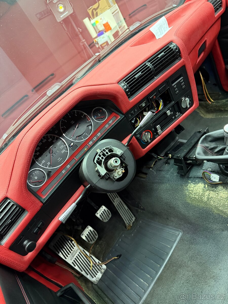 BMW e30 TOP interiér - 3