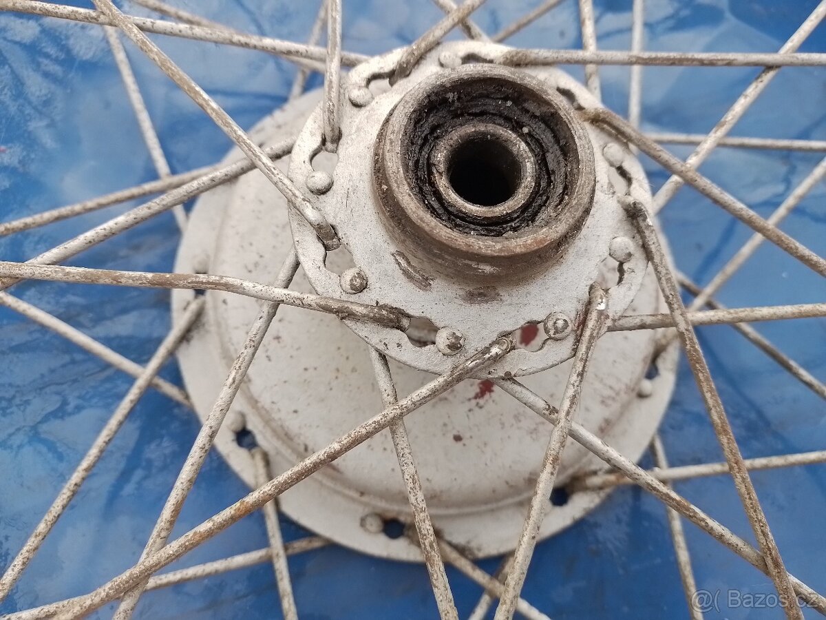 ČZ 125T přední kolo - 3