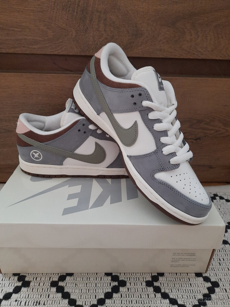 Nike SB Dunk Low x Yuto - Wolf Grey - 3