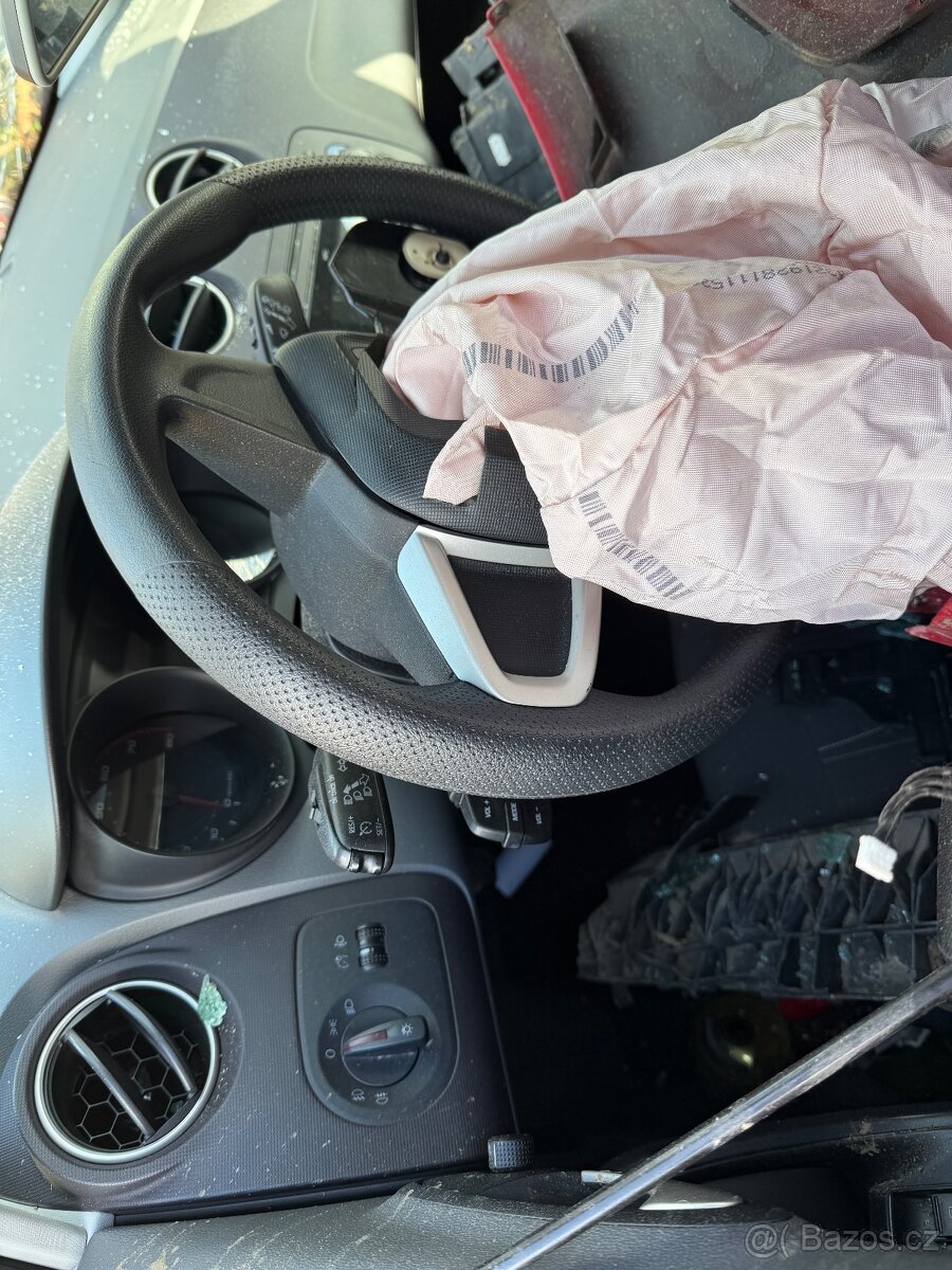 Prodám Seat Ibiza 1.4, 16V, 63kw na ND - 3