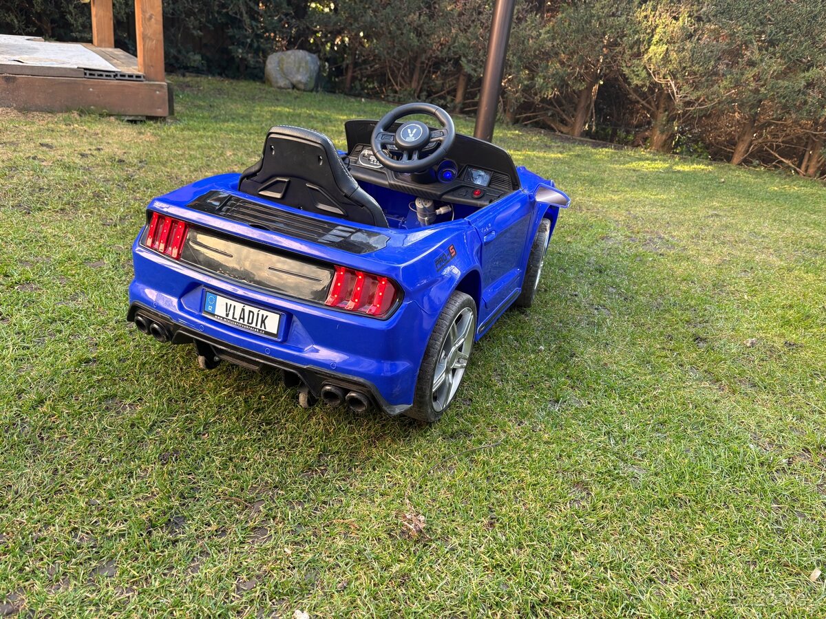 Elektrické autíčko Mustang GT - 3