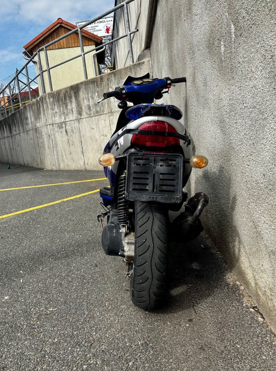 Skůtr 50cc - 3