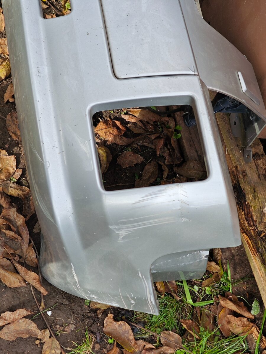 Cadillac srx nárazník - 3