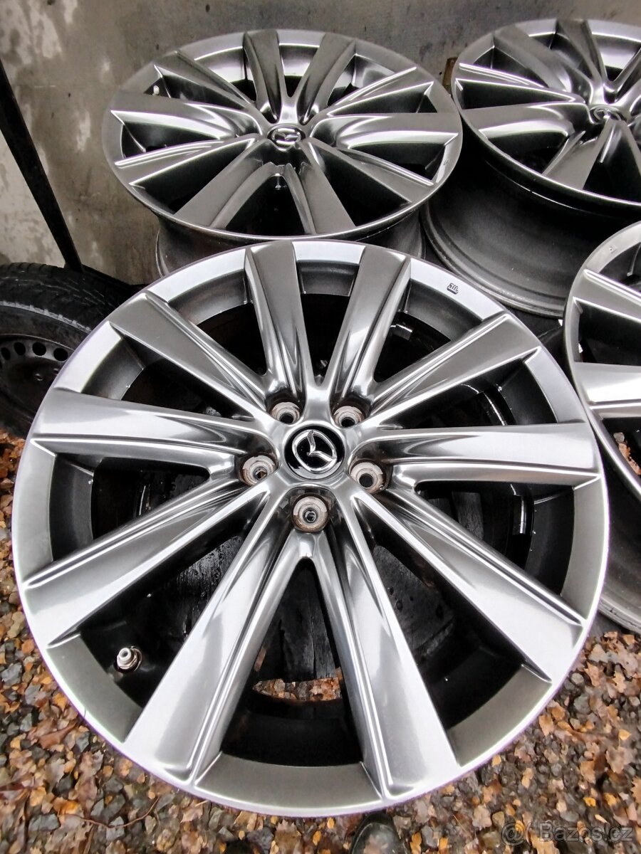 ALU originál Mazda CX5 5x114,3 R19 ET45 7,5J střed 67mm - 3