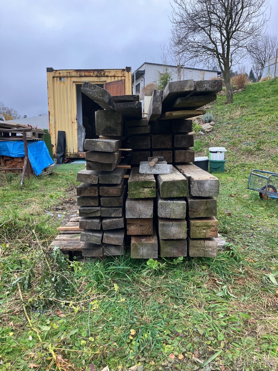 Prodám trámy,hranoly smrk modřín suché,desky,fošny - 3