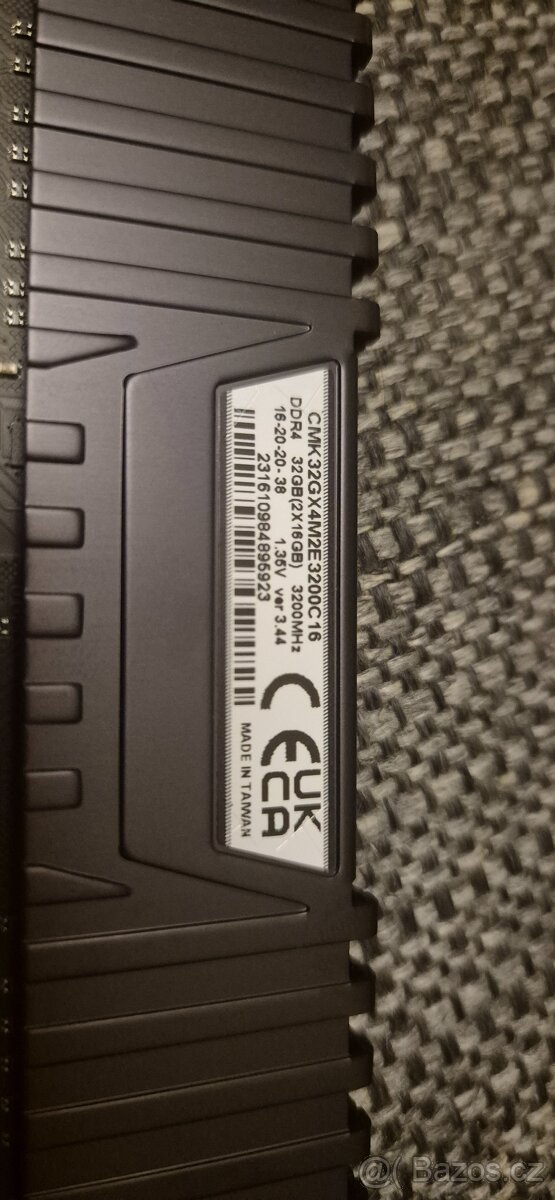 B550M AORUS ELITE, Ryzen 7 3700x, RAM LPX CMK32GX4M2E3200C16 - 3