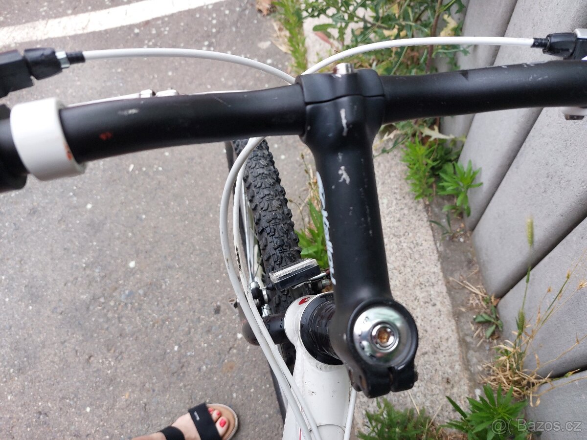 Horské kolo Kellys - velikost rámu 15,5 - 3