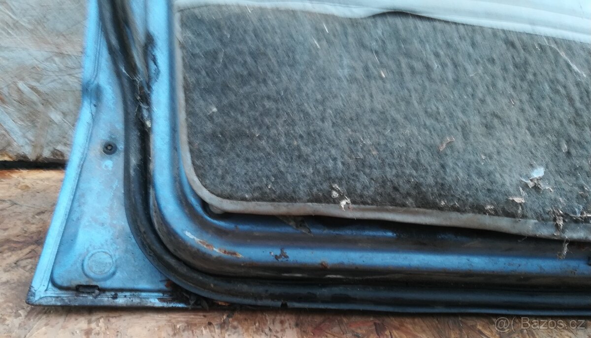 Levé dveře Mitsubishi Pajero 1 - 3