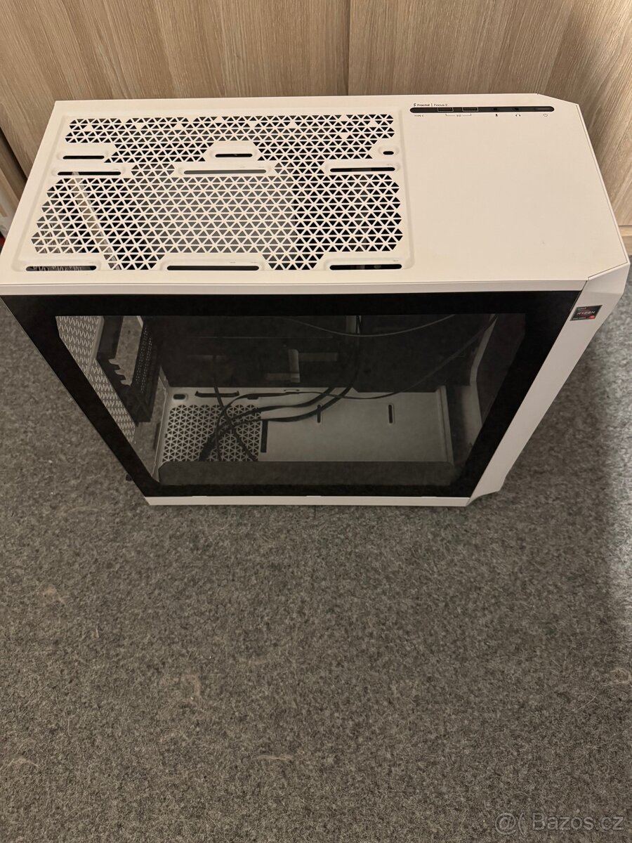 FRACTAL Design Focus 2 pc skřín - 3