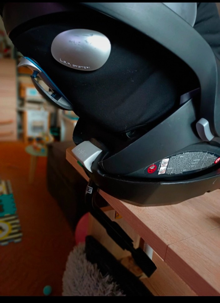 Cybex vejce + základna - 3