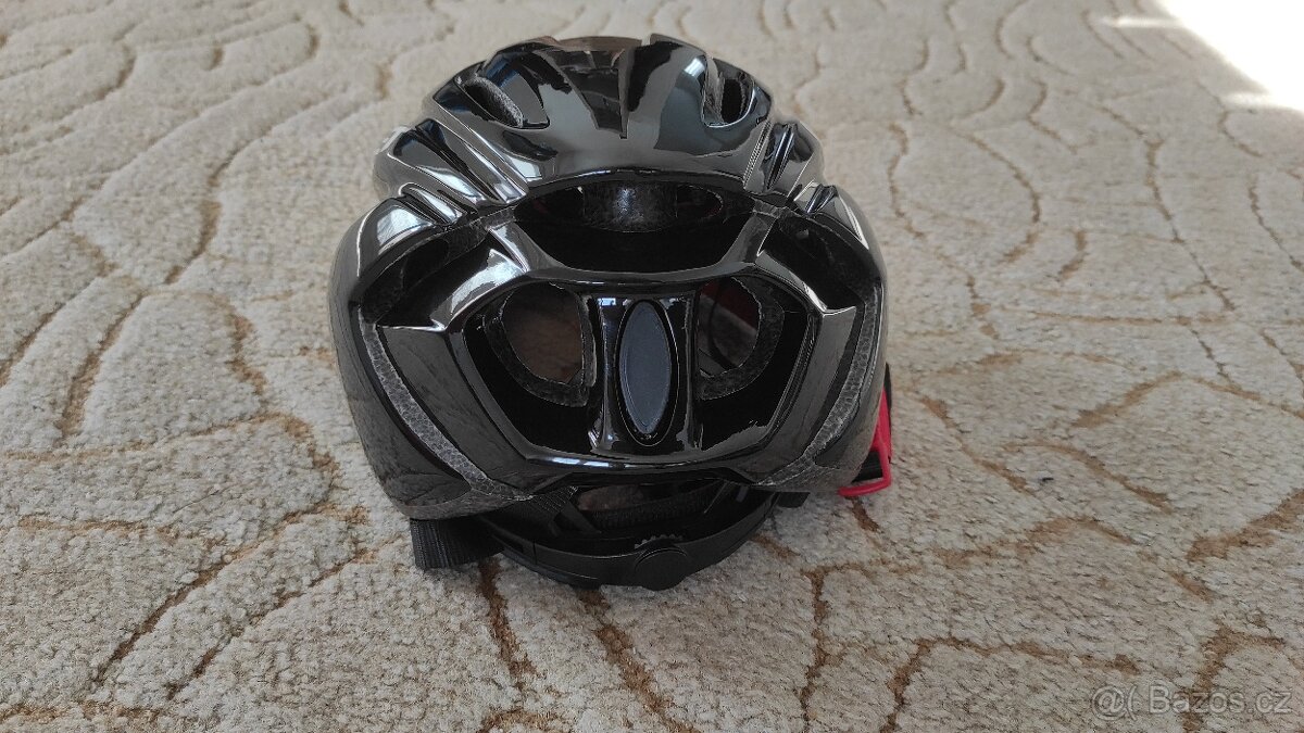 Cyklistická přilba Met - nová - 3