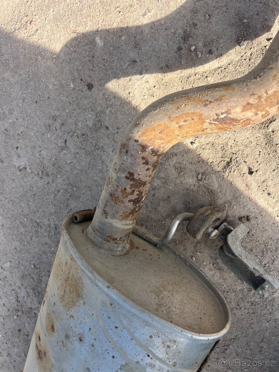 Výfuk náprava nárazník - 3