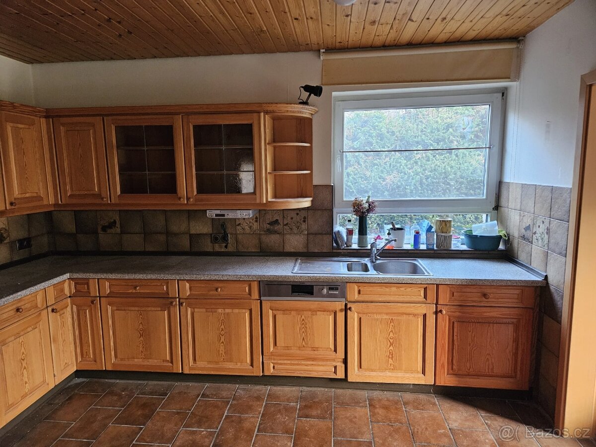 Masivní kuchyňská linka z Německa se spotřebiči - 3