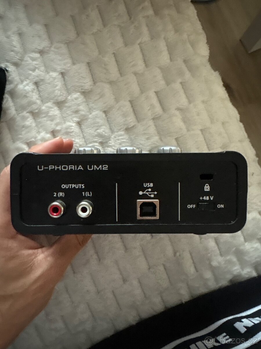 Zvukovka Behringer - 3