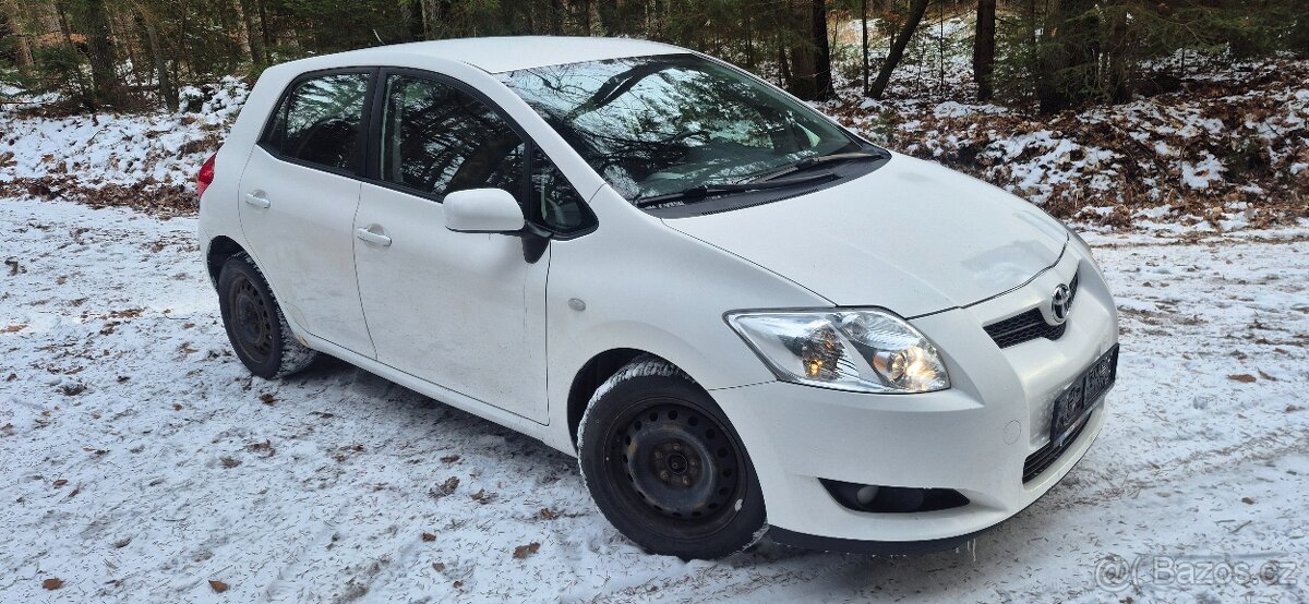 Toyota auris 1.4i rok 2008 - 3