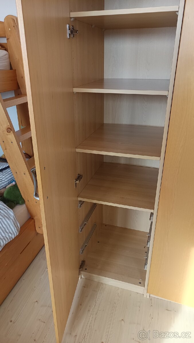 Šatní skříň Ikea - 3