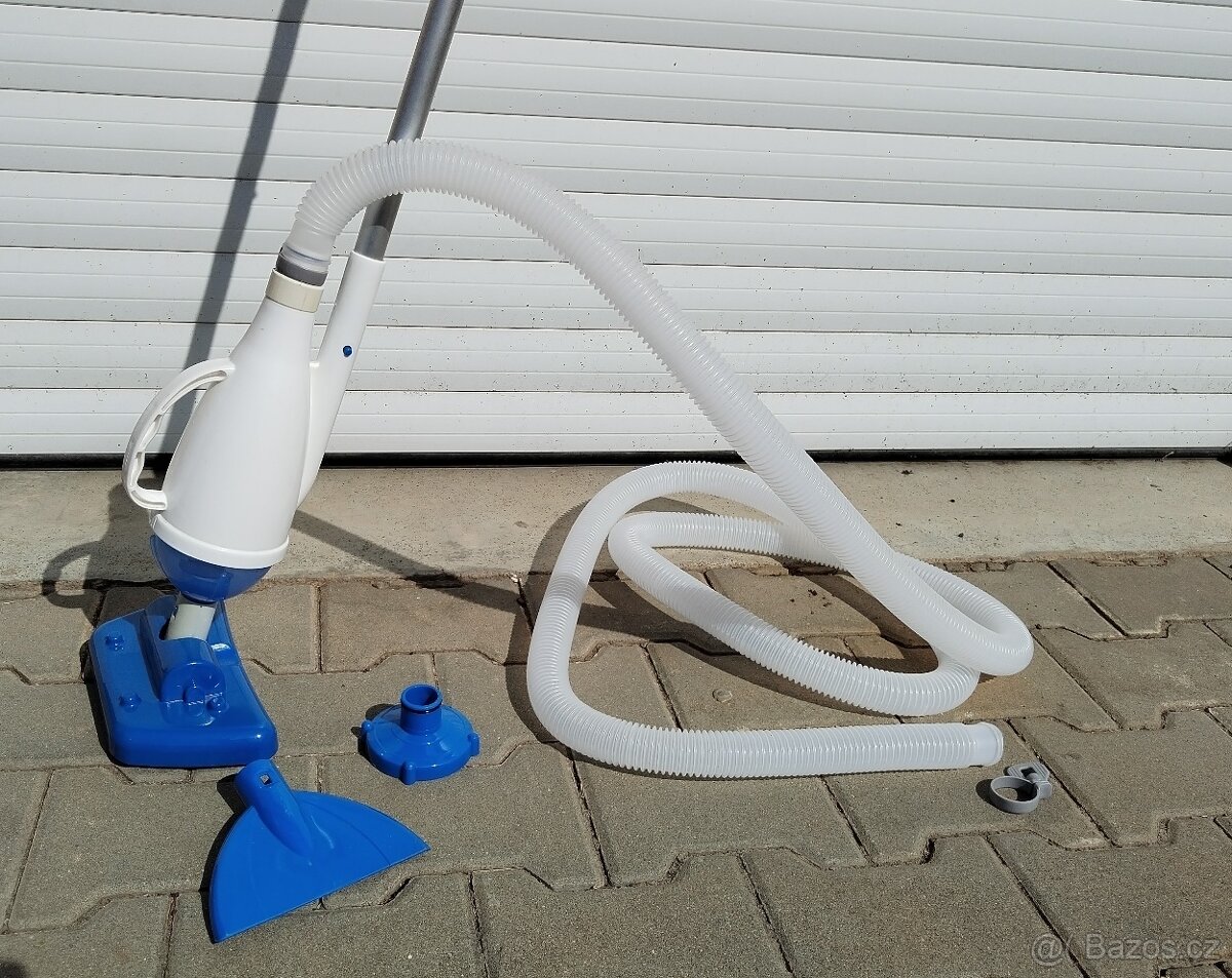 BAZÉNOVÝ VYSAVAČ kompletní sada - 3