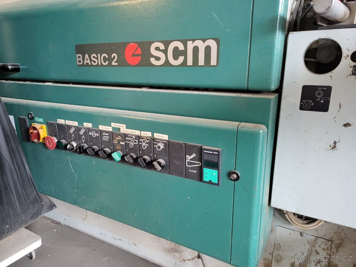 Jednostranná průběžná olepovačka hran SCM BASIC 2 - 3