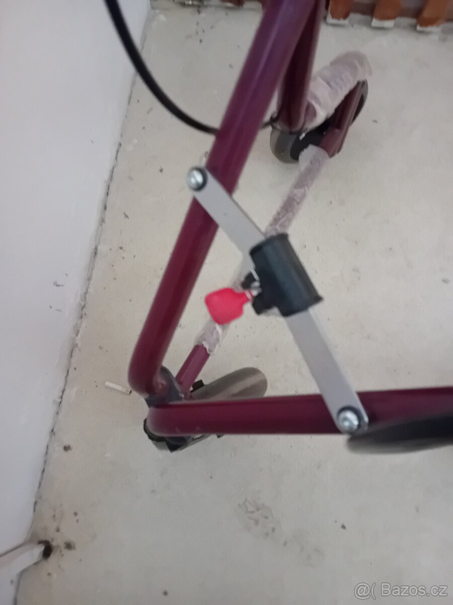 Chodítko pro seniory - 3