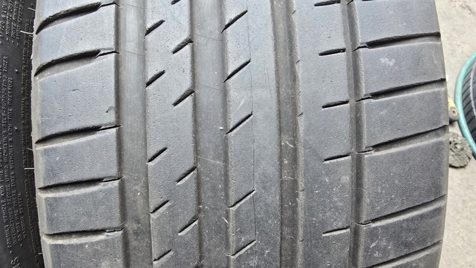 Letní pneu 245/40/19 Michelin Run Flat - 3