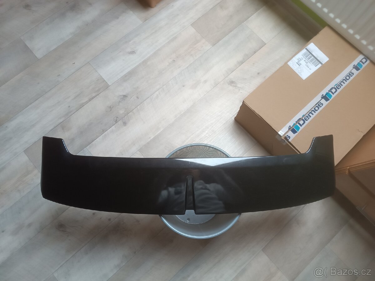 Křídlo octavia 1 RS combi - 3