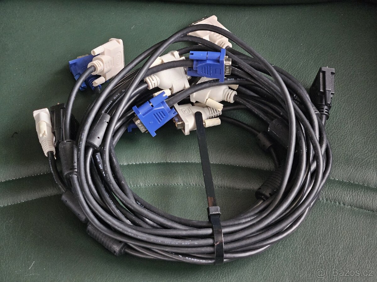 Kabely k monitoru - DVI, VGA - 3