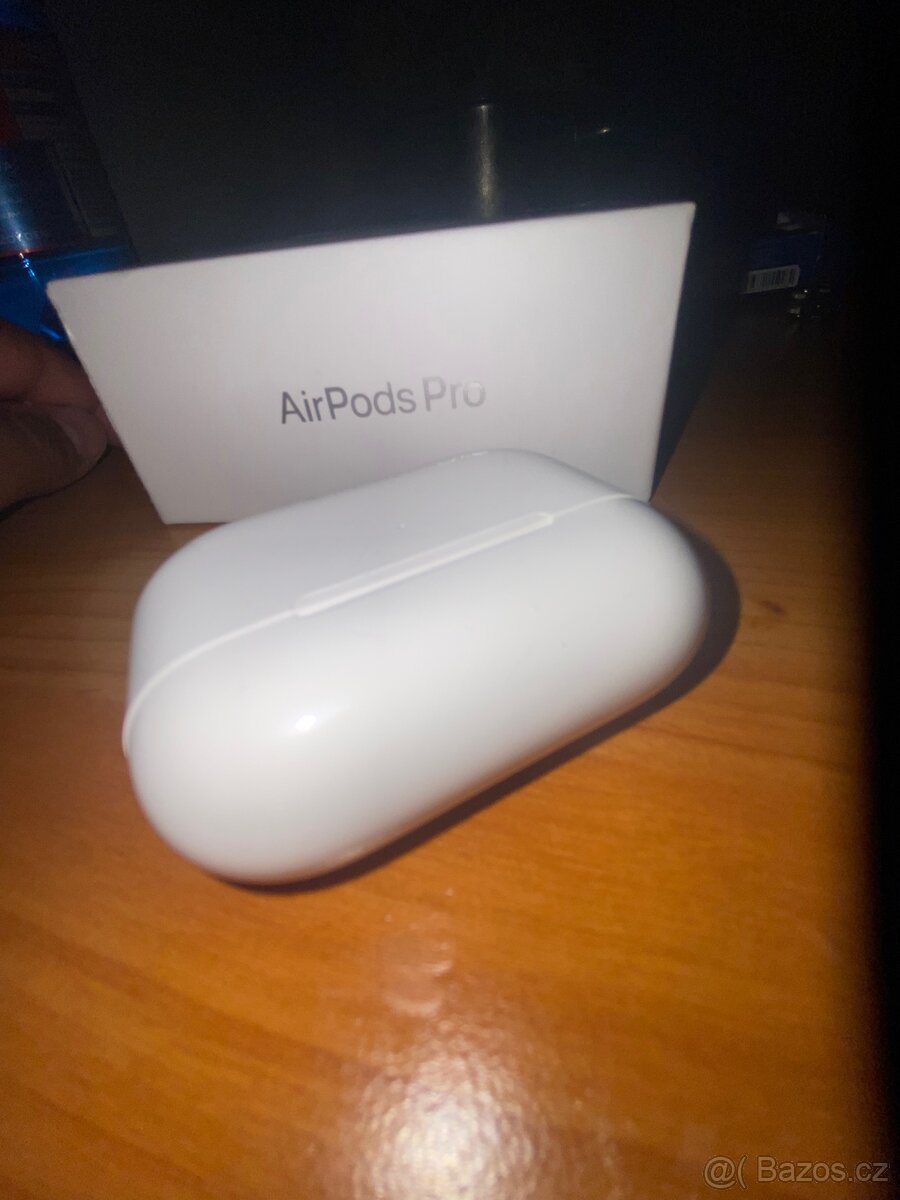 Apple AirPods Pro 2 - 3