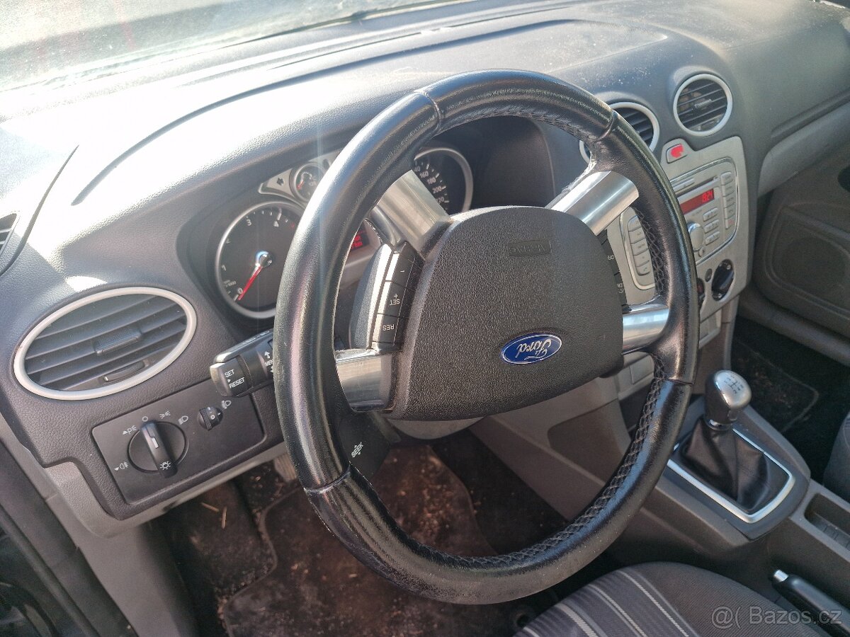 Ford Focus Mk2 - 3