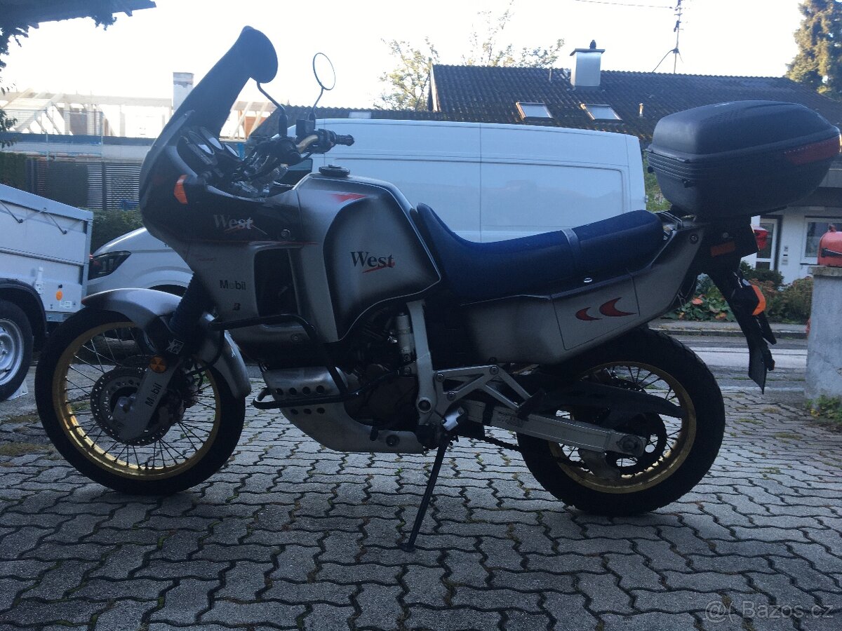 Honda XRV 750 Africa Twin RD 04,Servisní knížka