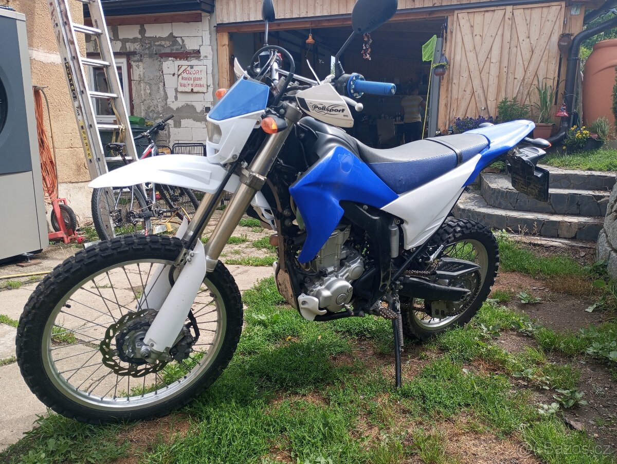 Yamaha WR250 R