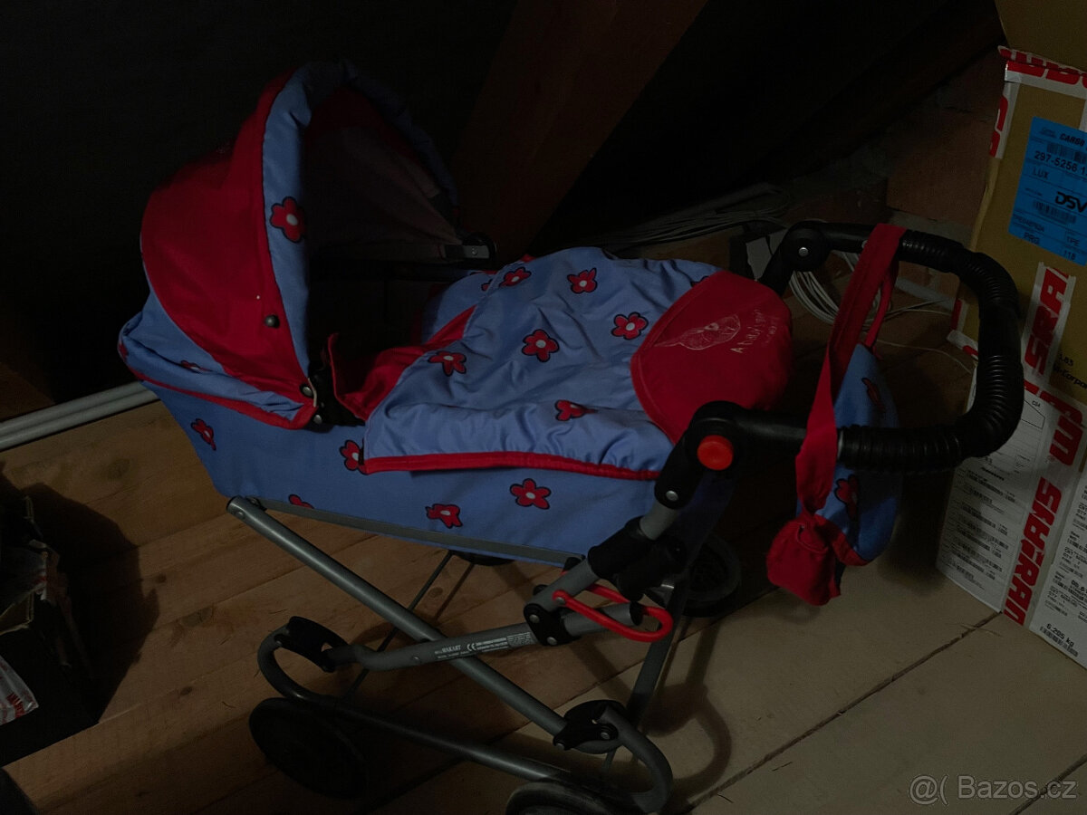 Kočárek pro panenky - 3