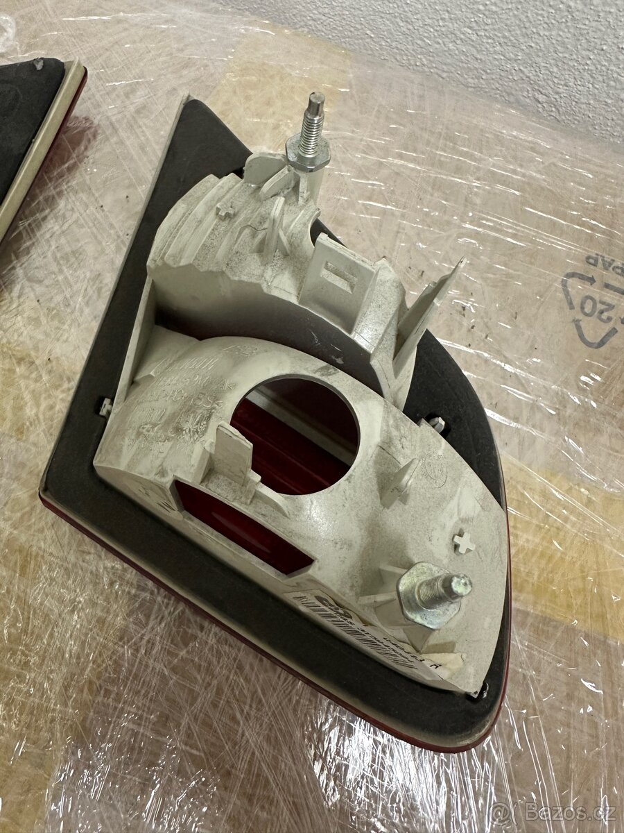 Škoda Superb 2 vnitřní světla - 3