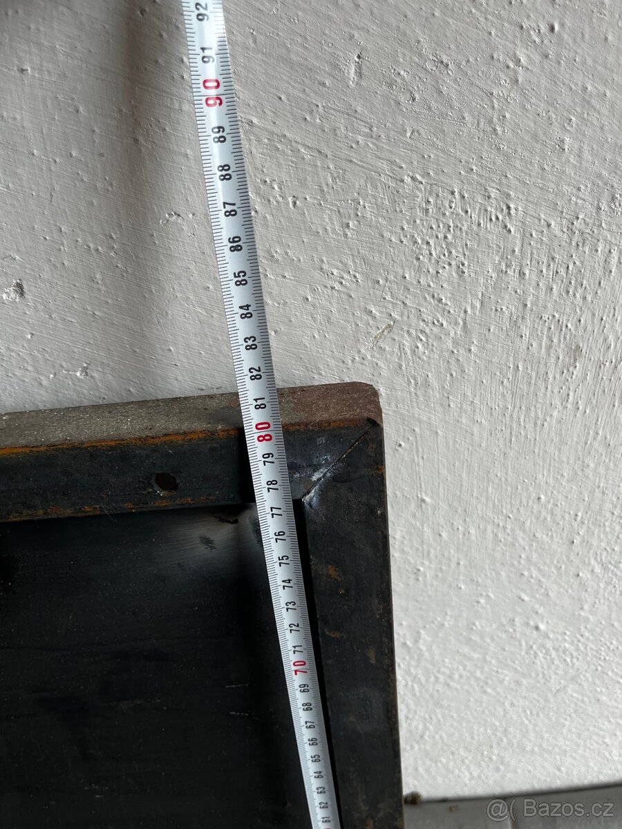 Gril na prase, bočnice - díly - 3