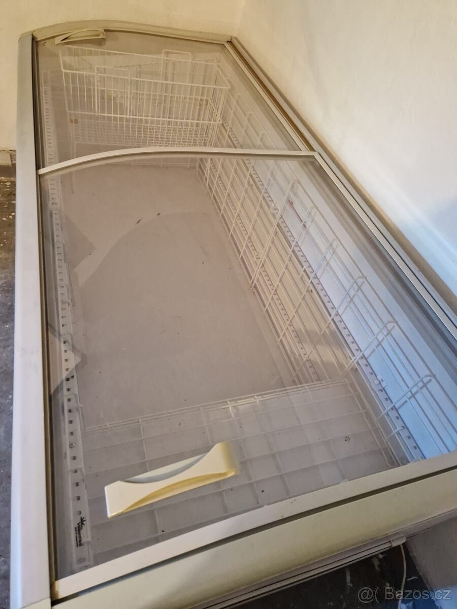 Velký mrazák do prodejny - 3