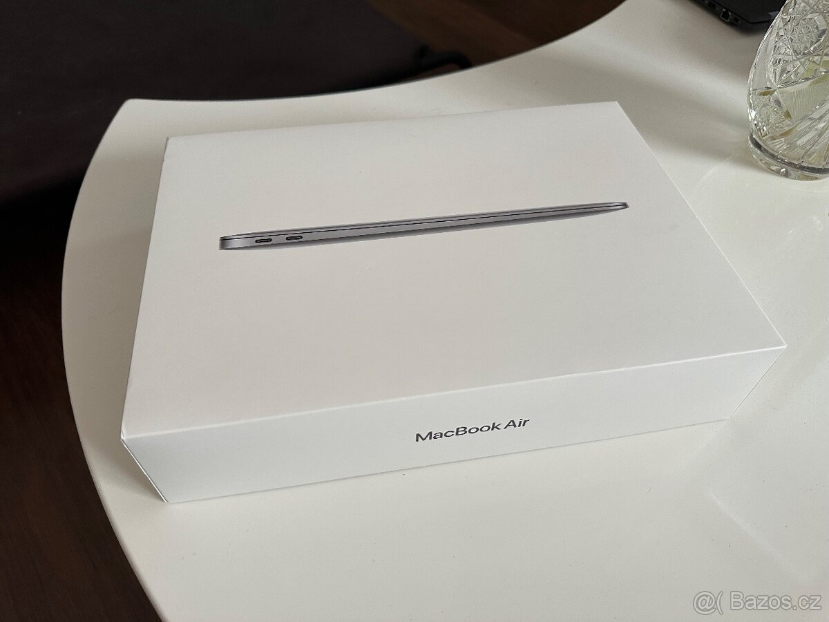 MacBook Air M1 / 16GB / 512 GB - 3