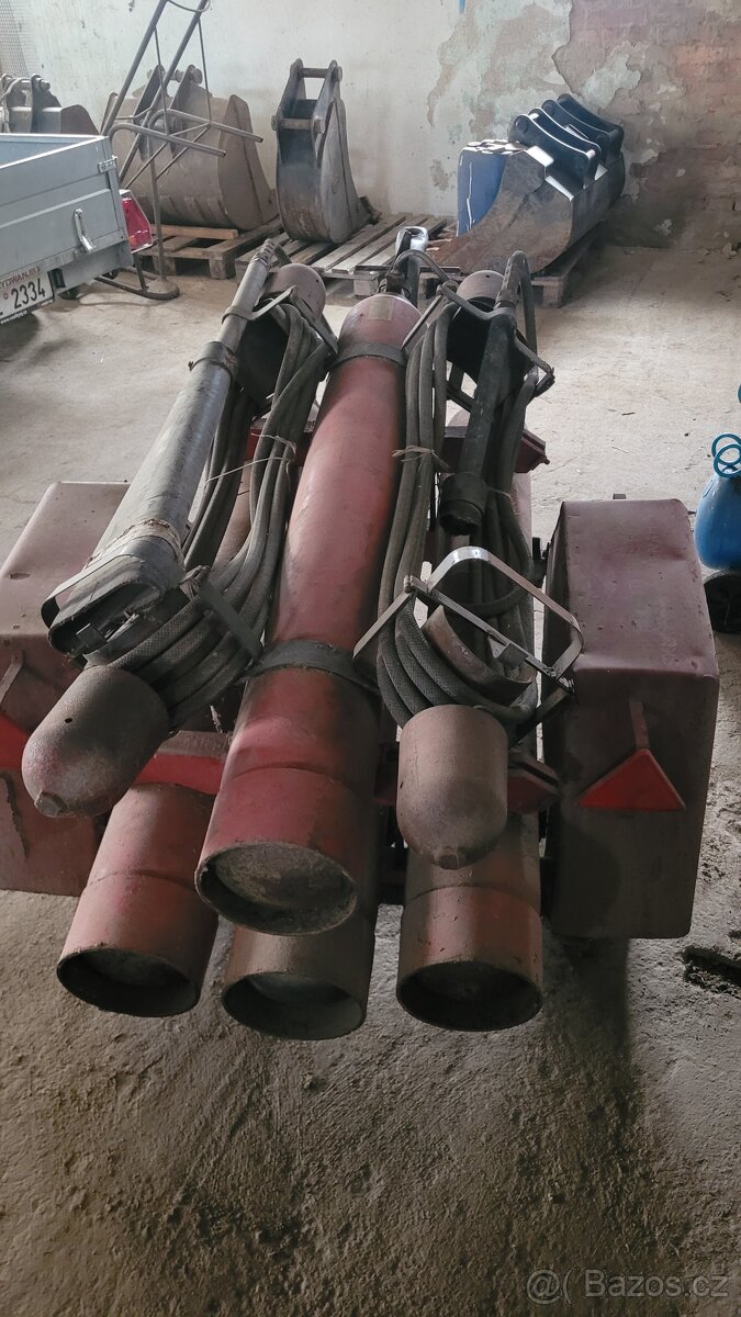 Starý hasicí přístroj - 3