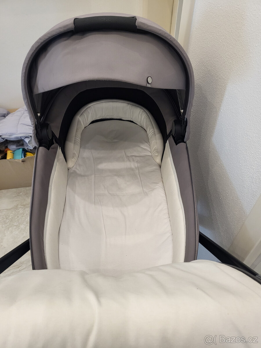 Korba Cybex Priam - Kč 3.000,-- - 3
