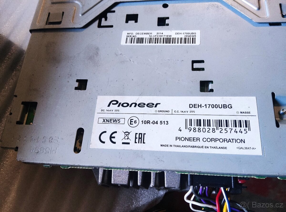 Pioneer DEH - 1700 UBG - 3