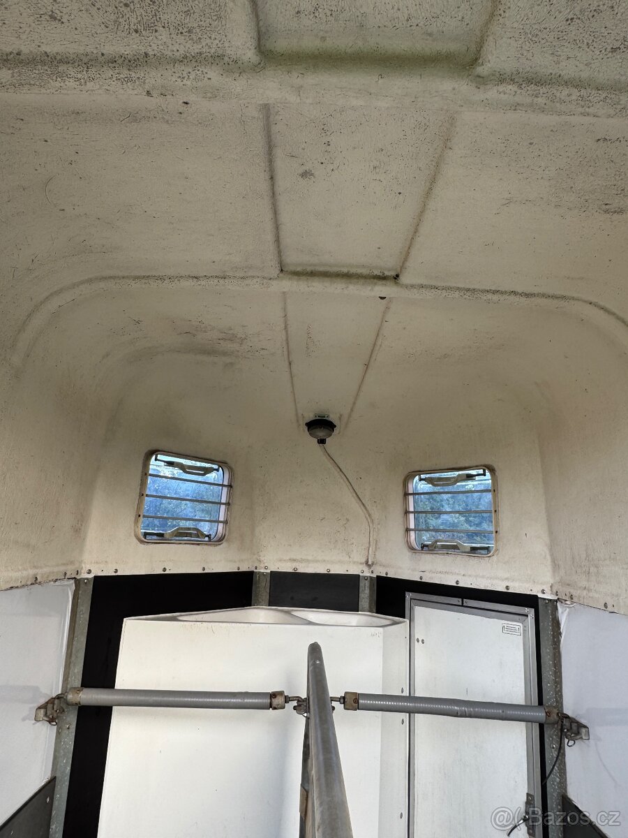 Půjčování přívěsu , vozíku , přepravníku na dva koně. - 3