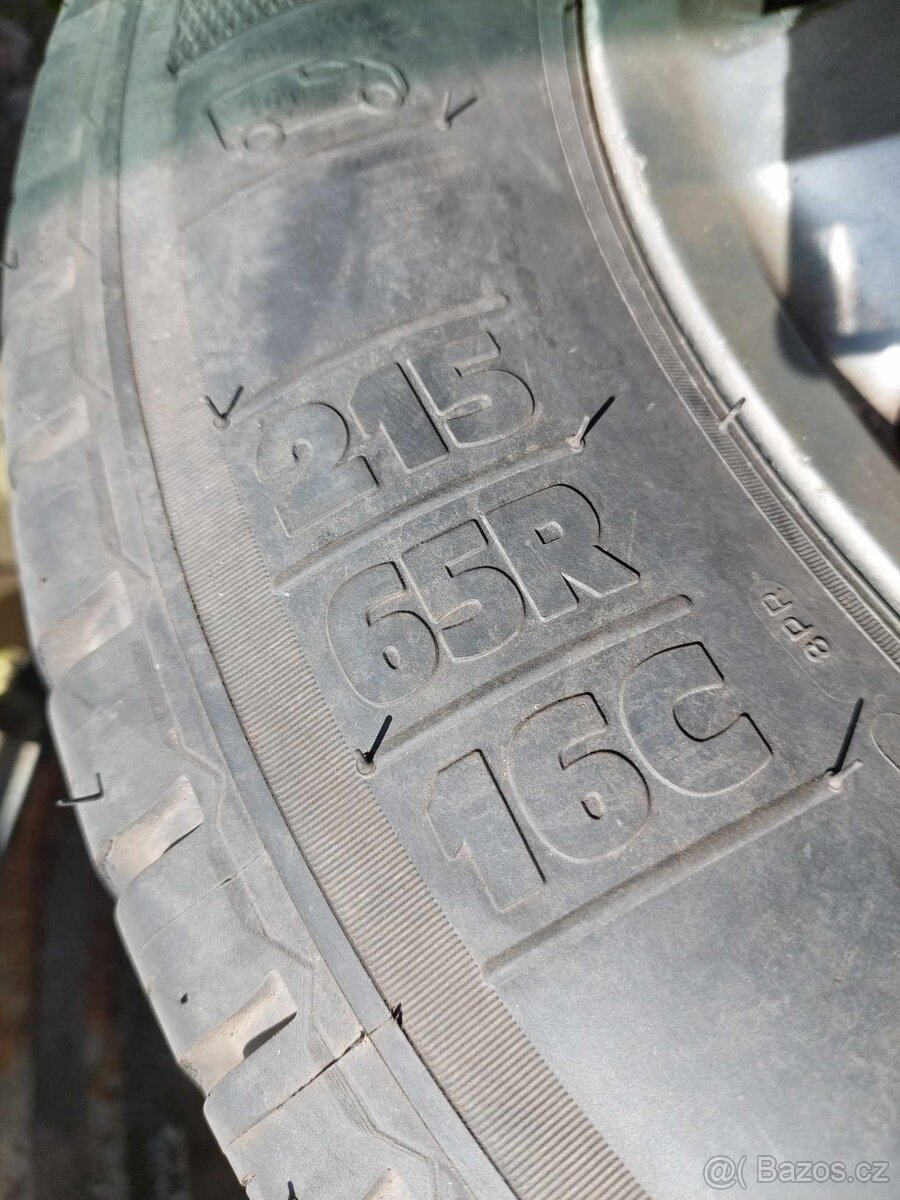 Volkswagen T5 kola - 3