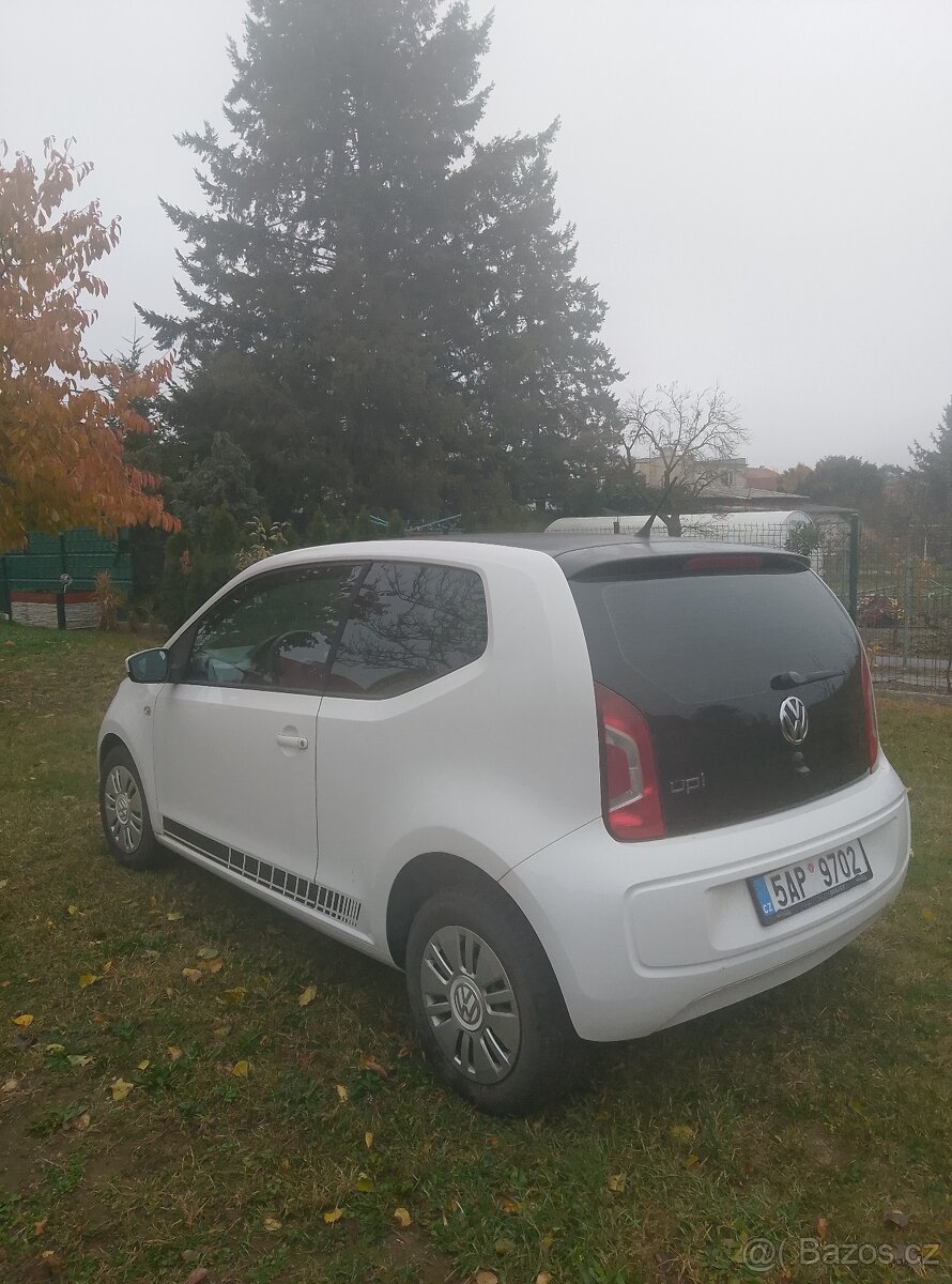 Prodám VW UP - 3
