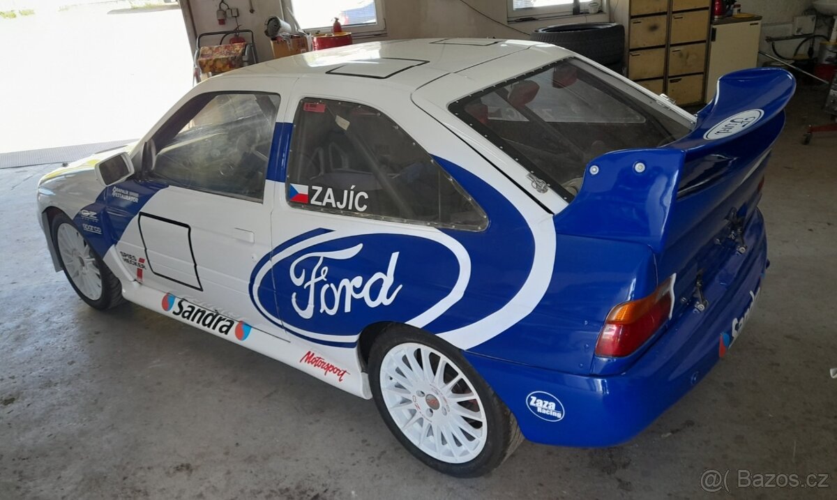 Ford Escort RS2000 Závodní replika - 3