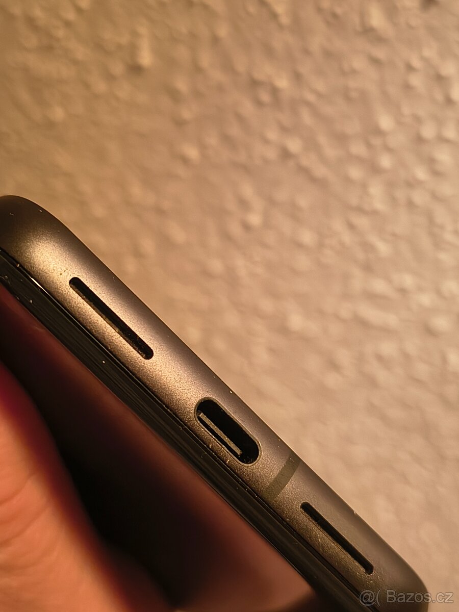 Google Pixel 8 128GB černý - 3