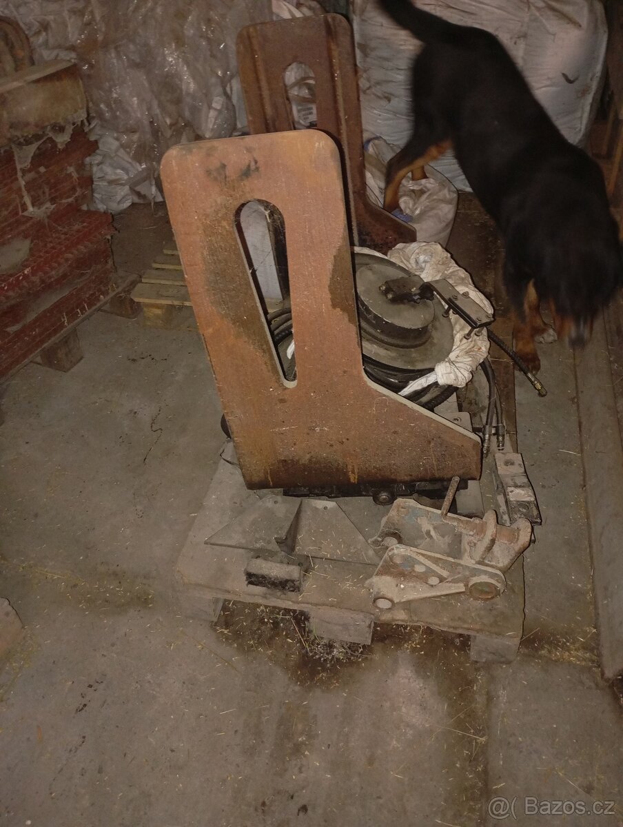 Kleště na hranaté balíky - 3